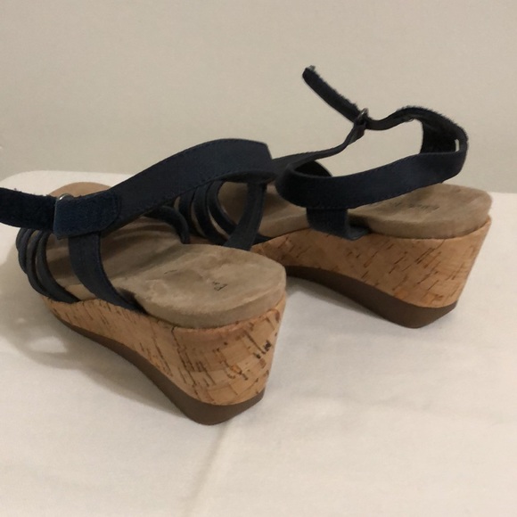 Baretraps Sandals size 6 - Picture 5 of 6